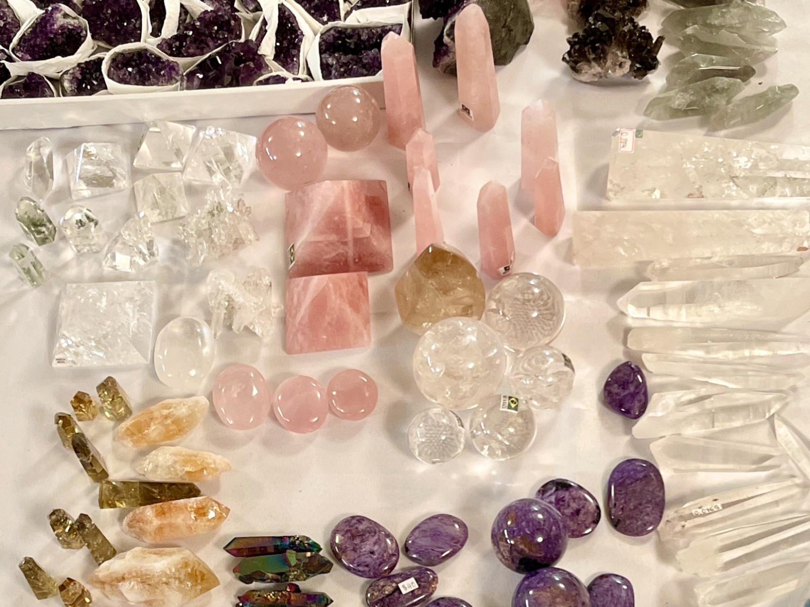 Rose Quartz Palm Stone - Image 3